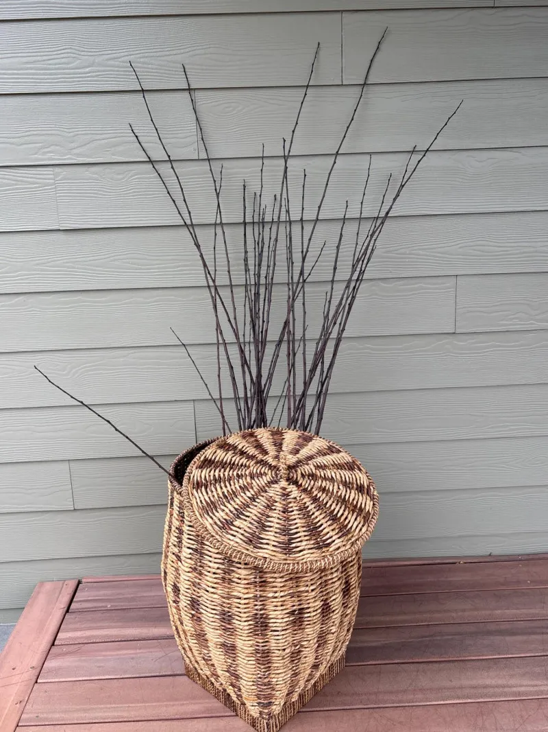 Woven Lidded Basket Hamper with Decorative Branch Arrangement - Anacortes Estate Auction – Sterling Silver, Jewelry & Incredible Finds | Ocean Bid Auction