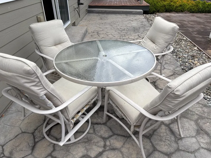 5-Piece Outdoor Patio Dining Set – Glass Top Table & Four Cushioned Ch - Anacortes Estate Auction – Sterling Silver, Jewelry & Incredible Finds | Ocean Bid Auction