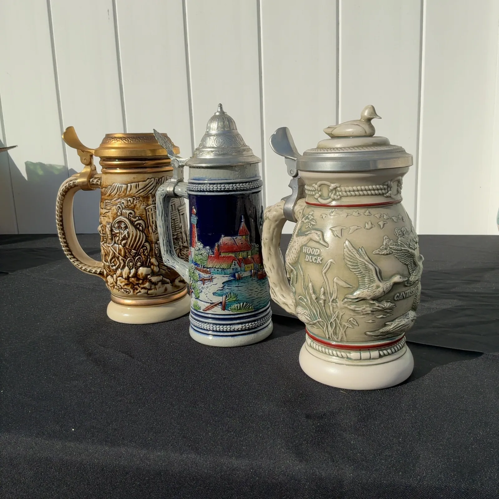 Set of 3 Decorative Ceramic Lidded Beer Steins