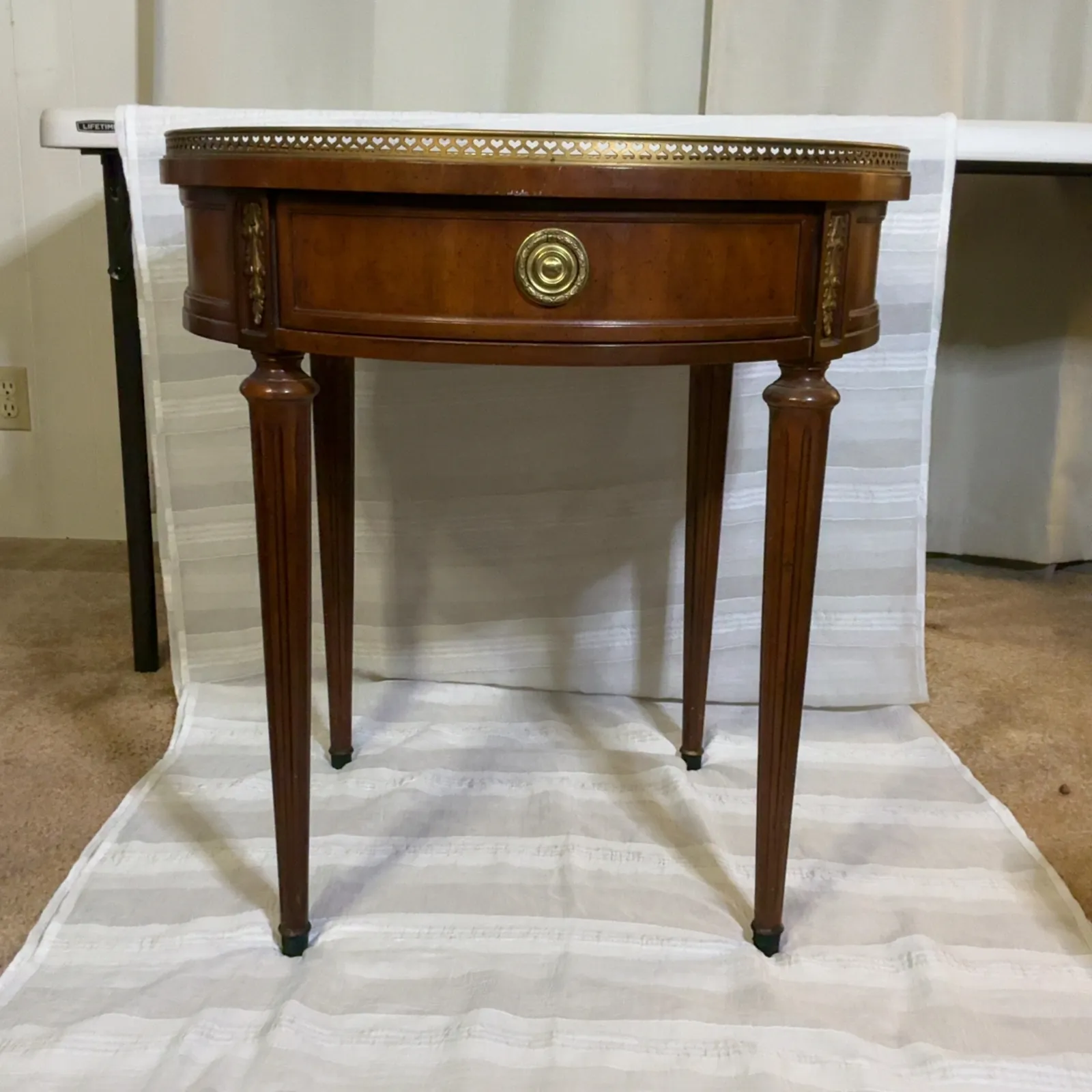 Federal Style Round Wood Side Table with Drawer