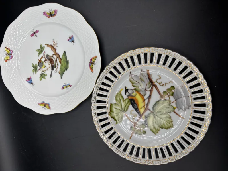 Herend Rothschild Bird & Ucagco China Plate Set of 2 - Spring Treasure Auction – Vintage Finds & New-In-Box Surprises. | Ocean Bid Auction