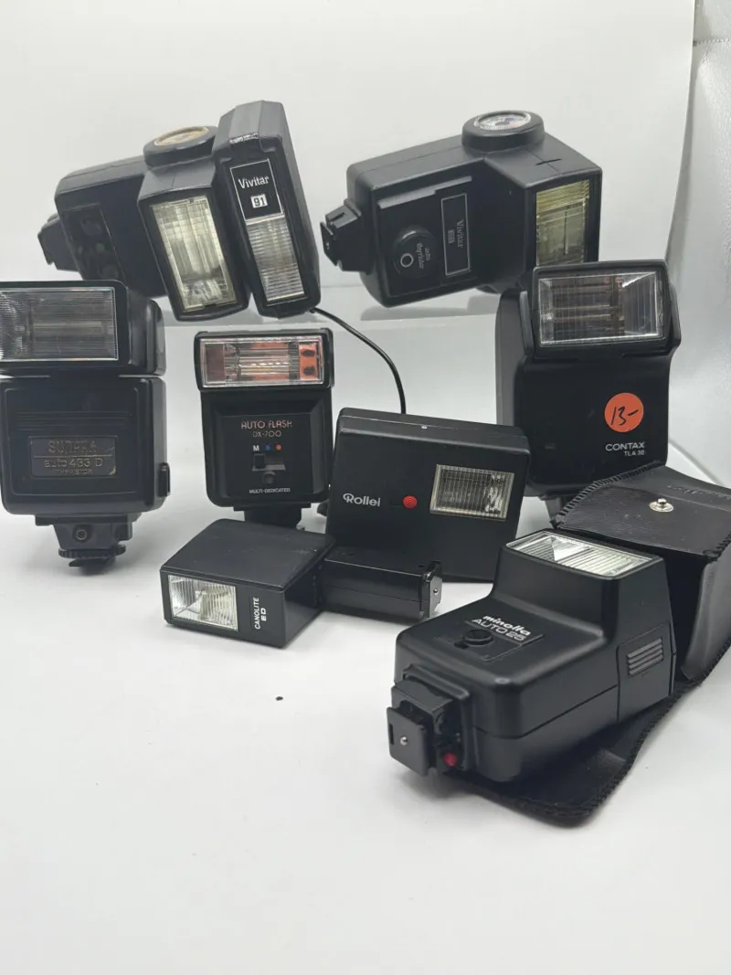 Vintage Camera Flash Lot Vivitar Sunpak Minolta Hot Shoe Units - Spring Treasure Auction – Vintage Finds & New-In-Box Surprises. | Ocean Bid Auction