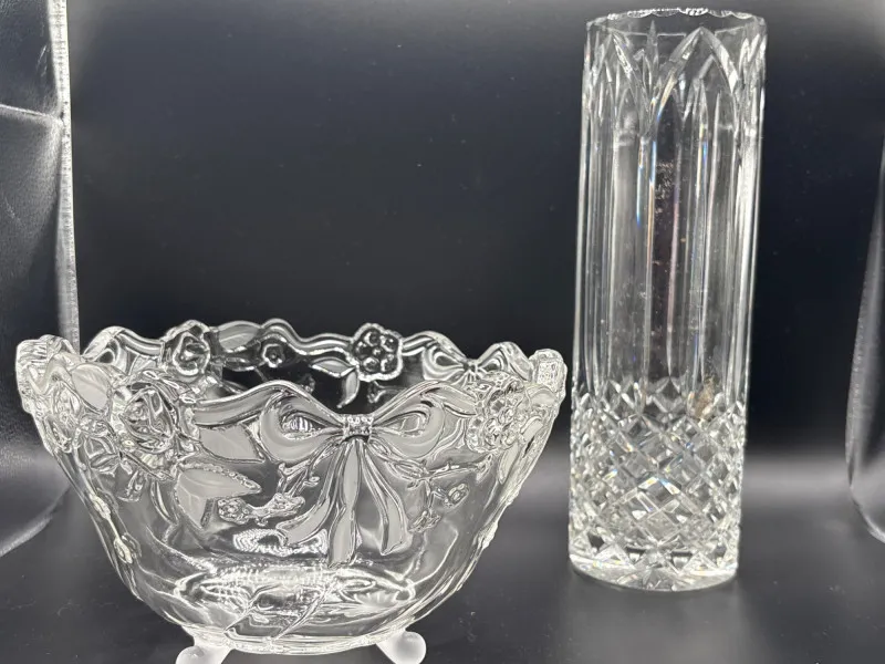 Vintage Crystal Bowl & Cut Glass Vase Lot Decorative Glassware - Spring Treasure Auction – Vintage Finds & New-In-Box Surprises. | Ocean Bid Auction