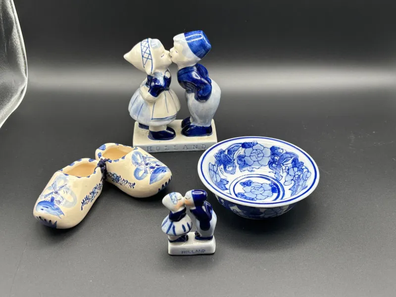 Vintage Delft Blue Holland Figurines & Bowl Lot - Spring Treasure Auction – Vintage Finds & New-In-Box Surprises. | Ocean Bid Auction
