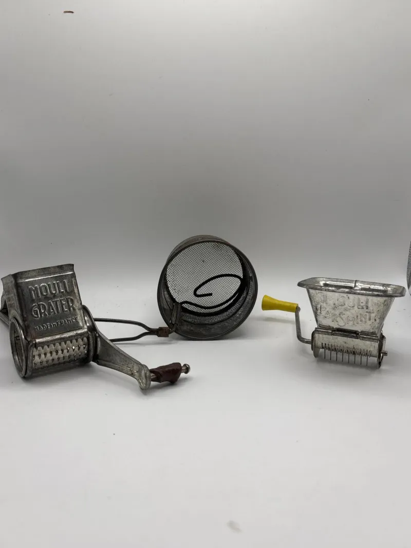 Vintage Mouli Rotary Grater & Grinder + Flour Sifter Kitchen Lot - Spring Treasure Auction – Vintage Finds & New-In-Box Surprises. | Ocean Bid Auction
