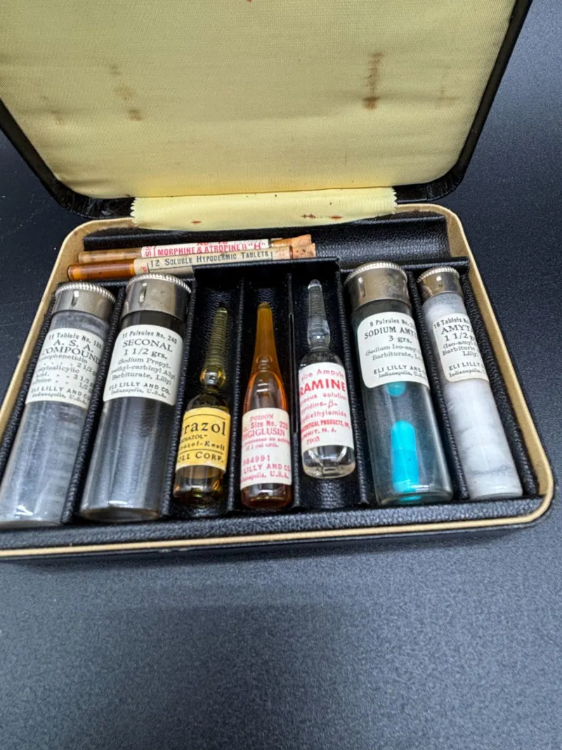 Vintage Eli Lilly Pharmaceutical Salesman’s Sample Kit - Spring Treasure Auction – Vintage Finds & New-In-Box Surprises. | Ocean Bid Auction